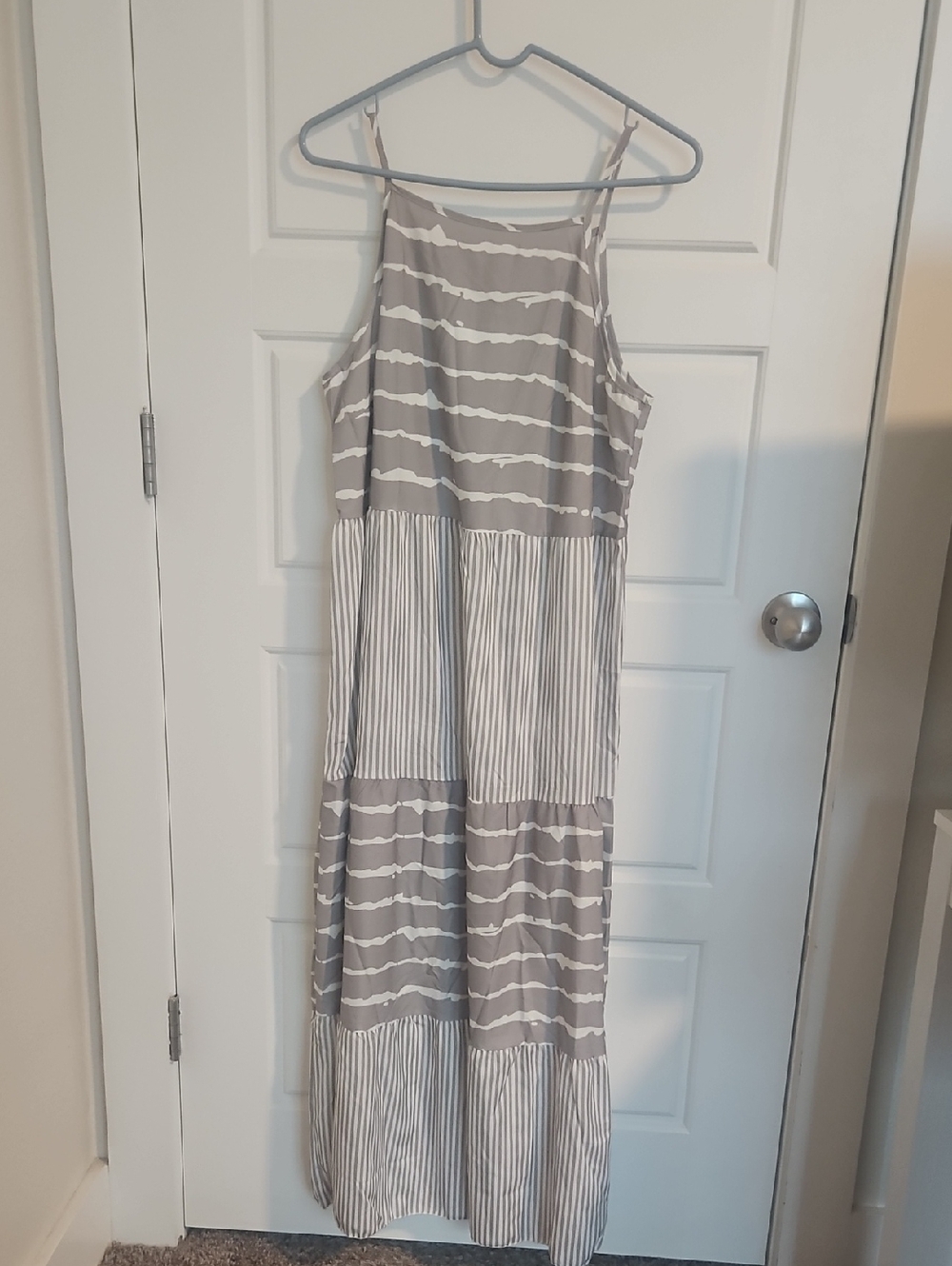 Gray Striped & Wave Pattern Maxi Dress with Spaghetti Straps